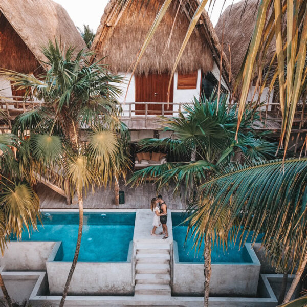 destinations-travel-agency-niagara-planner-honeymoons-roberto-nickson-unsplash